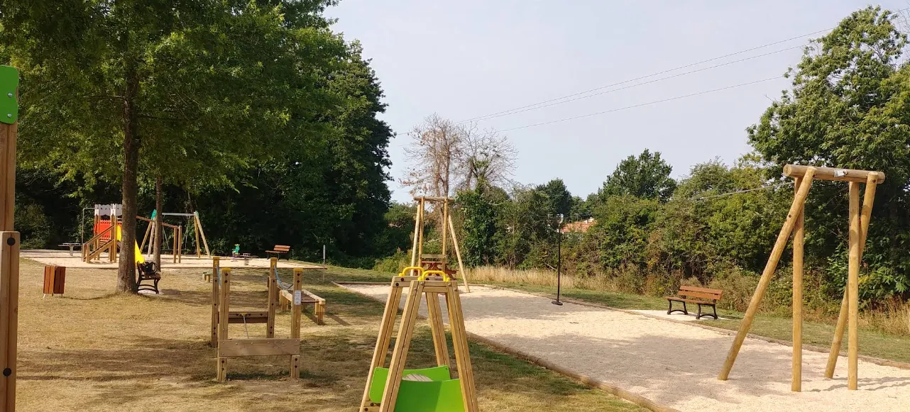 Aire de jeux la Boissiere des landes