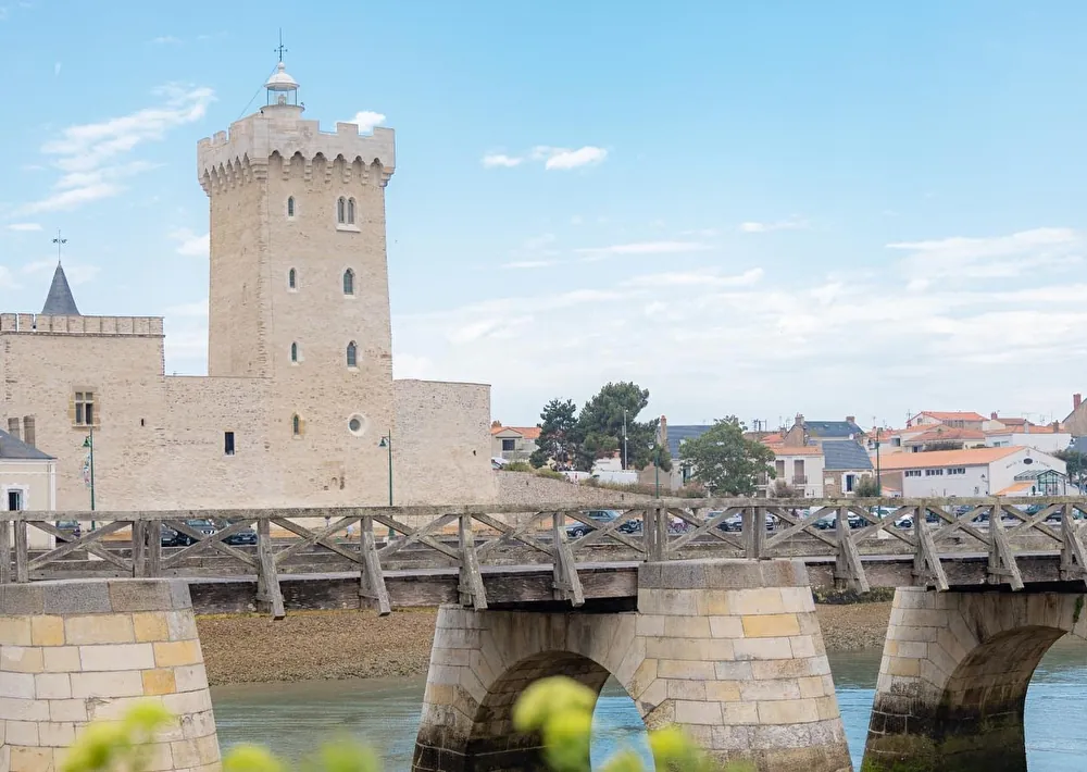 La Tour d'Arundel & Le Château Saint-Clair