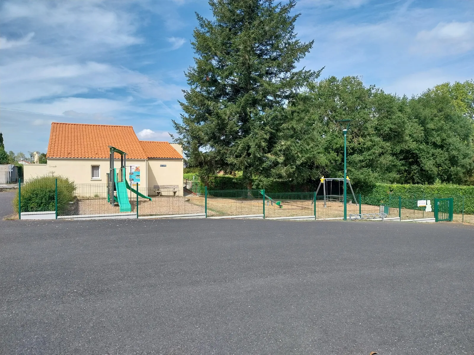 Square des Pirons